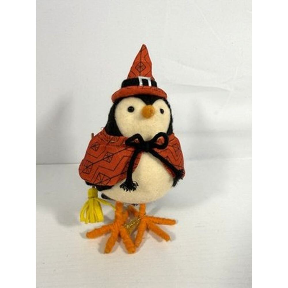 NWT Target Hyde & EEK! 2018 Brewster Witch Featherly Friends Bird